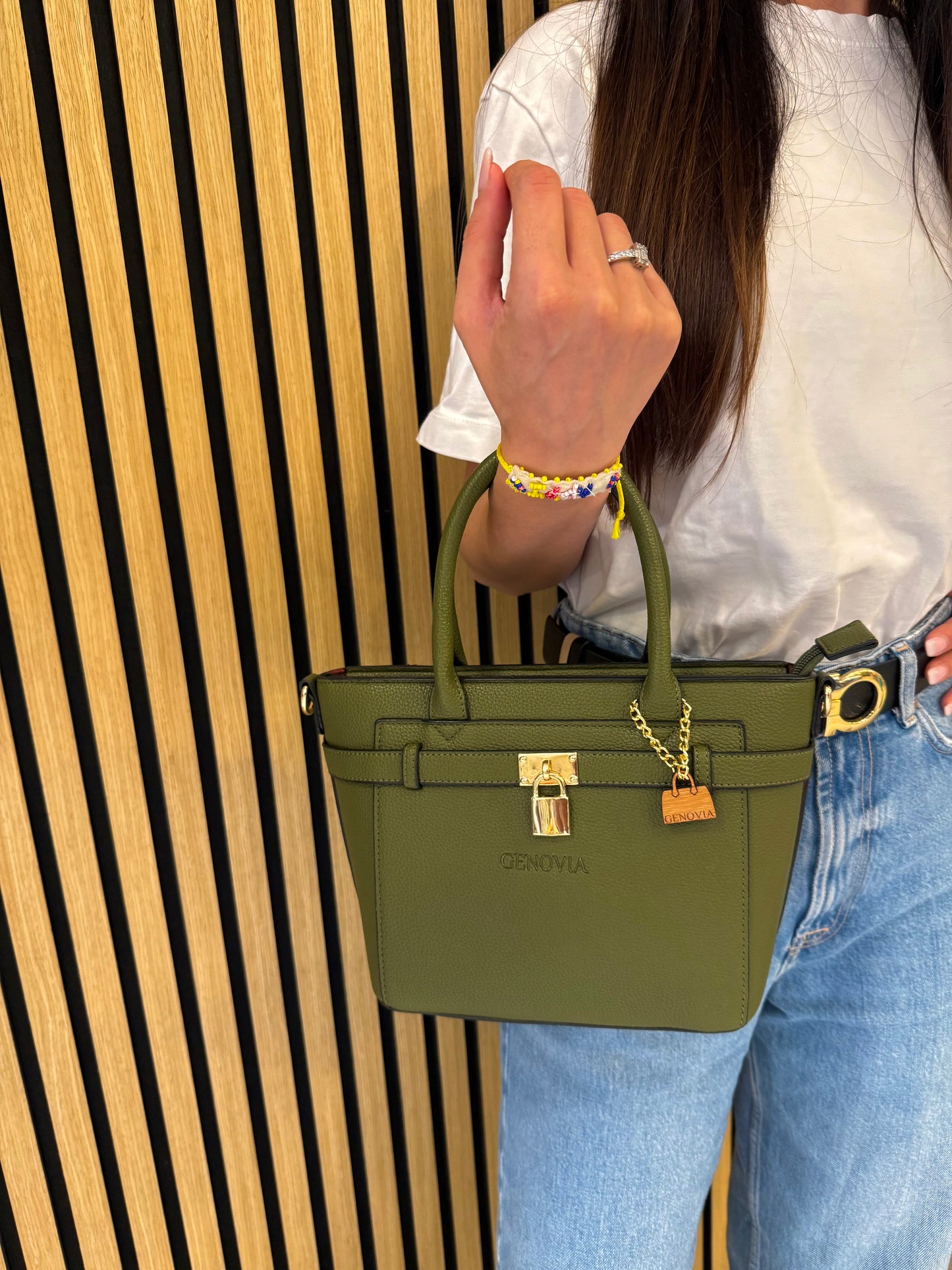 ALICE BAG