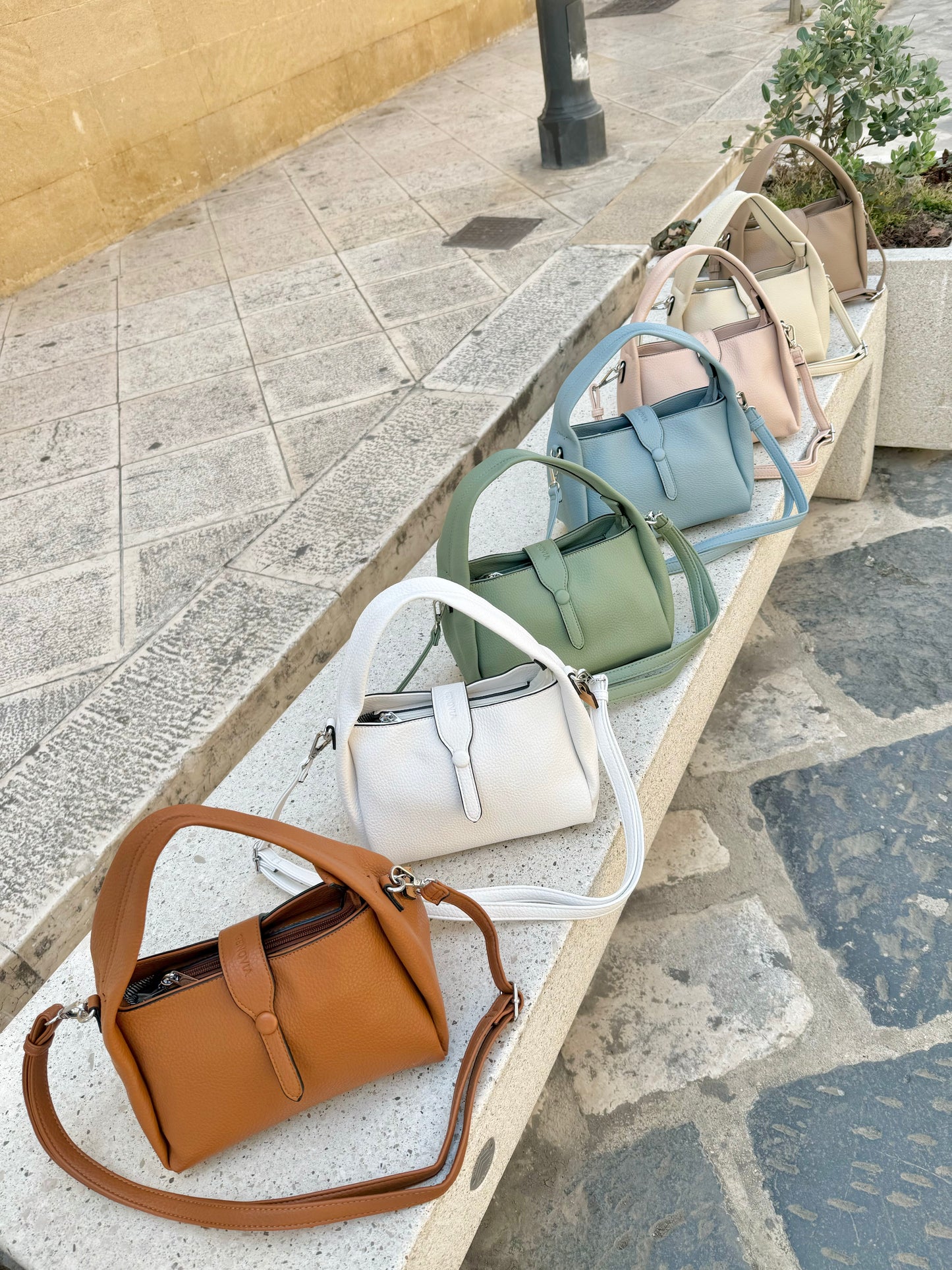 AMIRA BAG