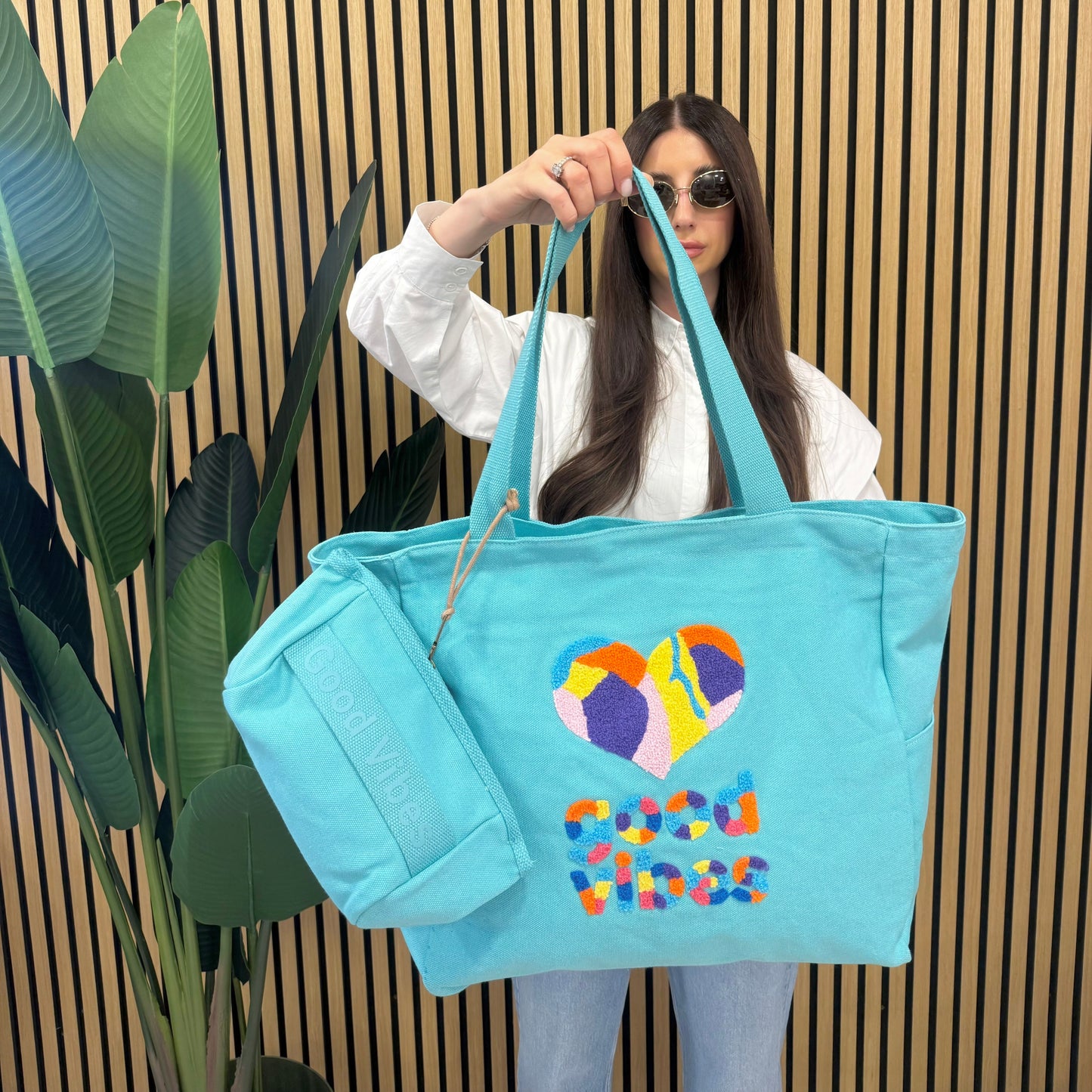 BORSA MARE 'Good vibes' + Pochette portasolari in regalo 🎁