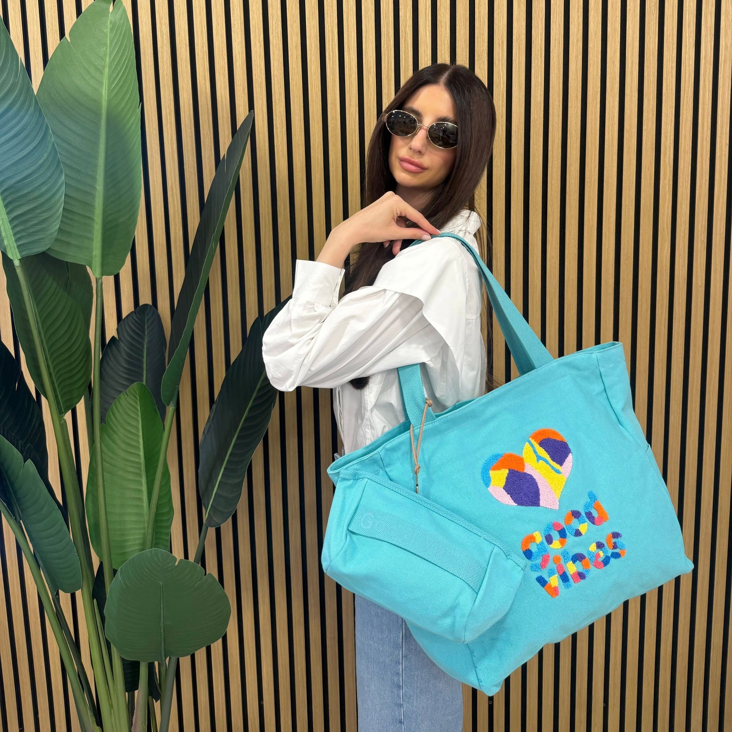 BORSA MARE 'Good vibes' + Pochette portasolari in regalo 🎁