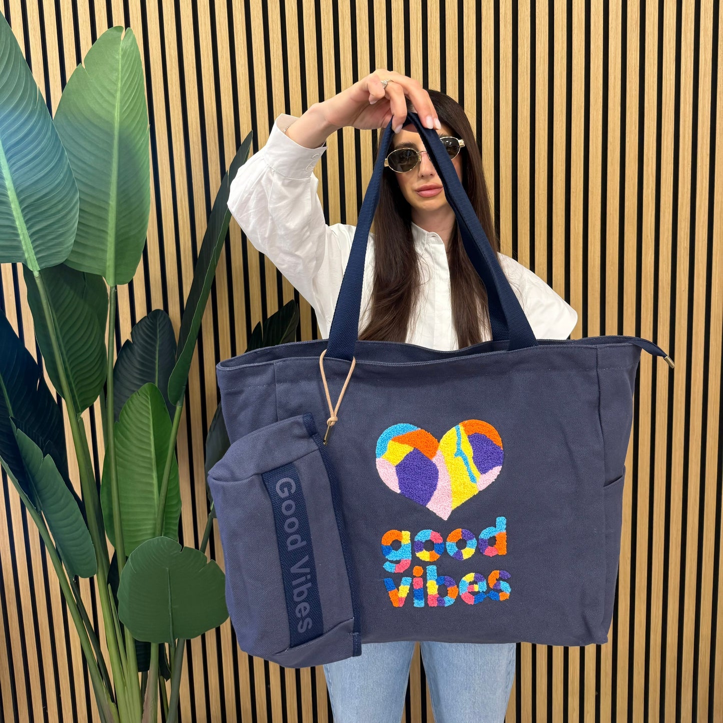 BORSA MARE 'Good vibes' + Pochette portasolari in regalo 🎁